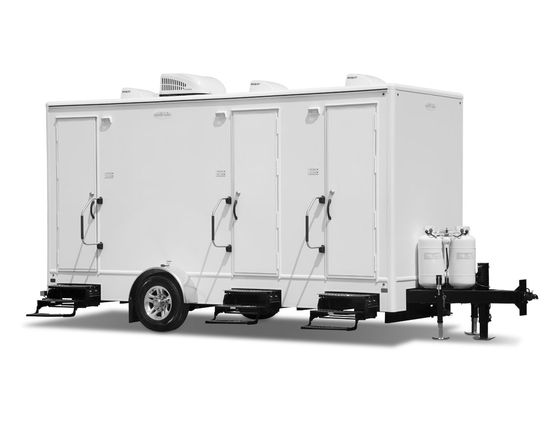 3-Stall Combo Shower and Restroom Trailer exterior